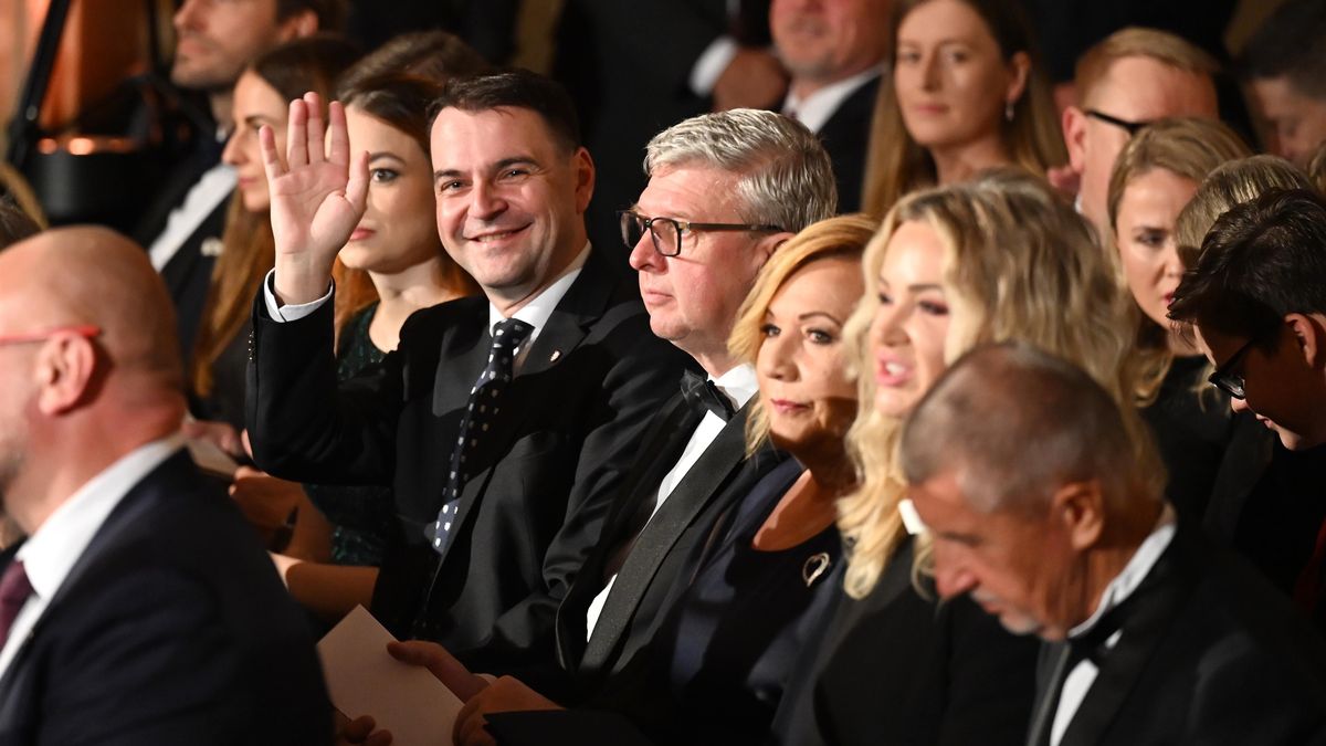 Srážka světů? Prezident a příští vláda mluví každý jinou řečí